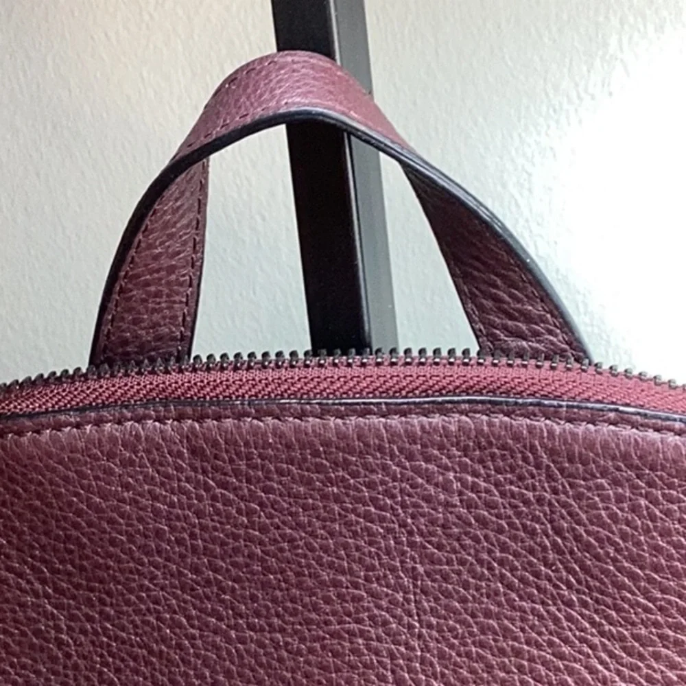 Calvin Klein leather backpack - Picture 3 of 16